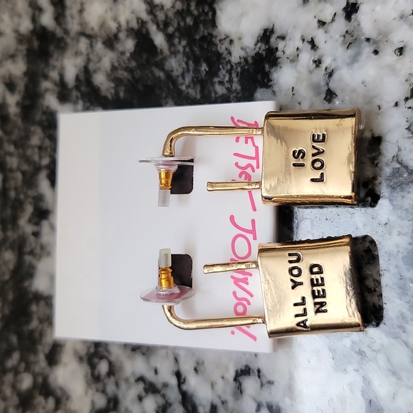 Betsey Johnson Rainbow Earings 🏳️‍🌈 - Picture 2 of 2
